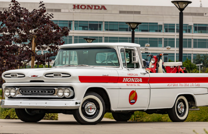 Honda Restored an Old Chevrolet Truck