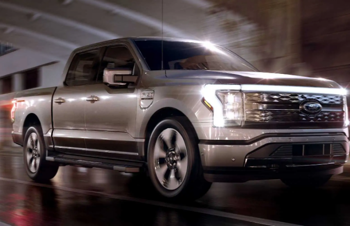 2021 F-150 vs 2022 F-150 Lightning