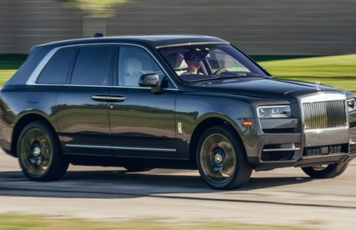 Rolls-Royce SUV: A Masterpiece in Motion